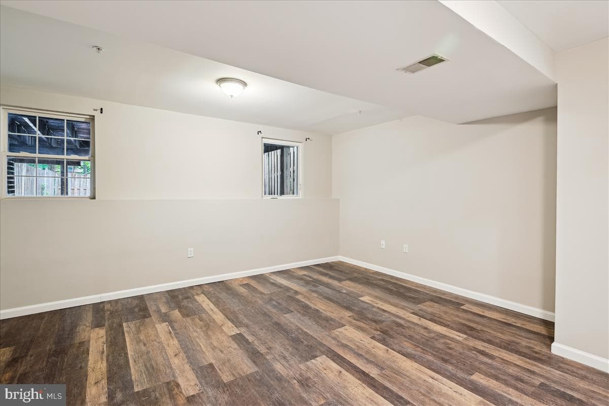 977 Chestnut Manor Court photo 39