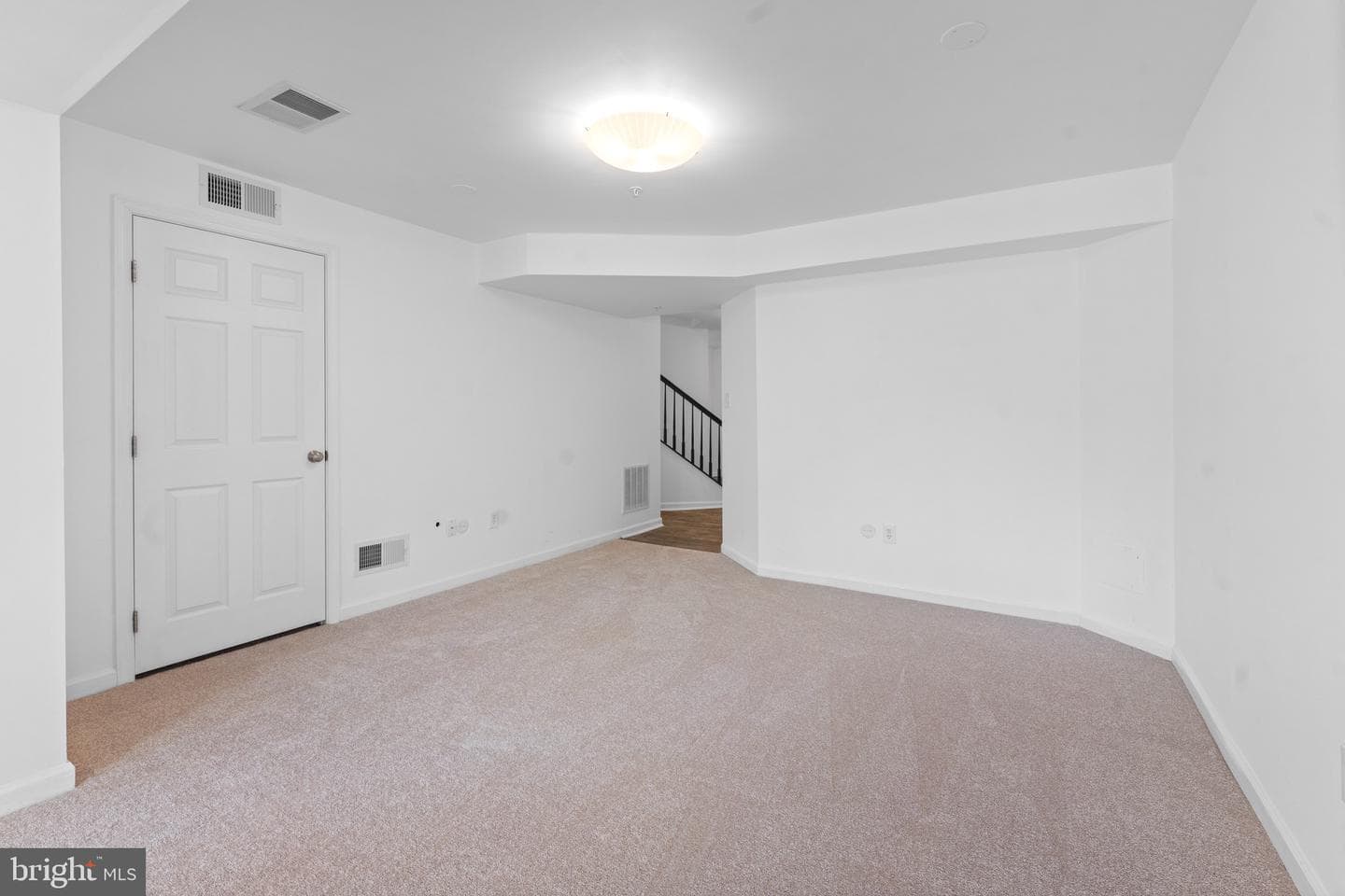 7258 Mockingbird Circle photo 10