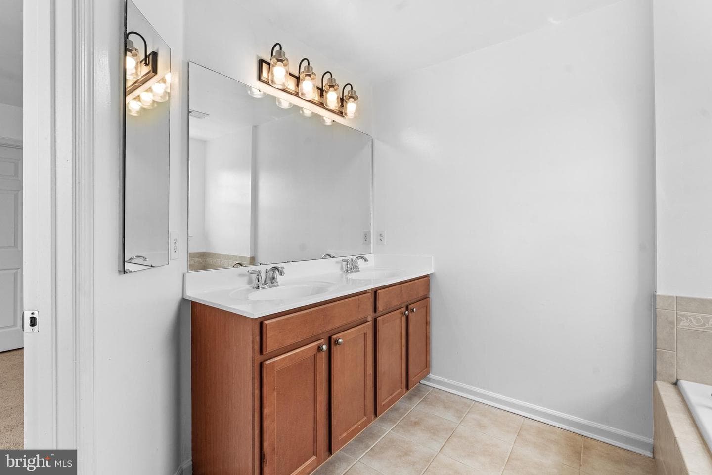 7258 Mockingbird Circle photo 39