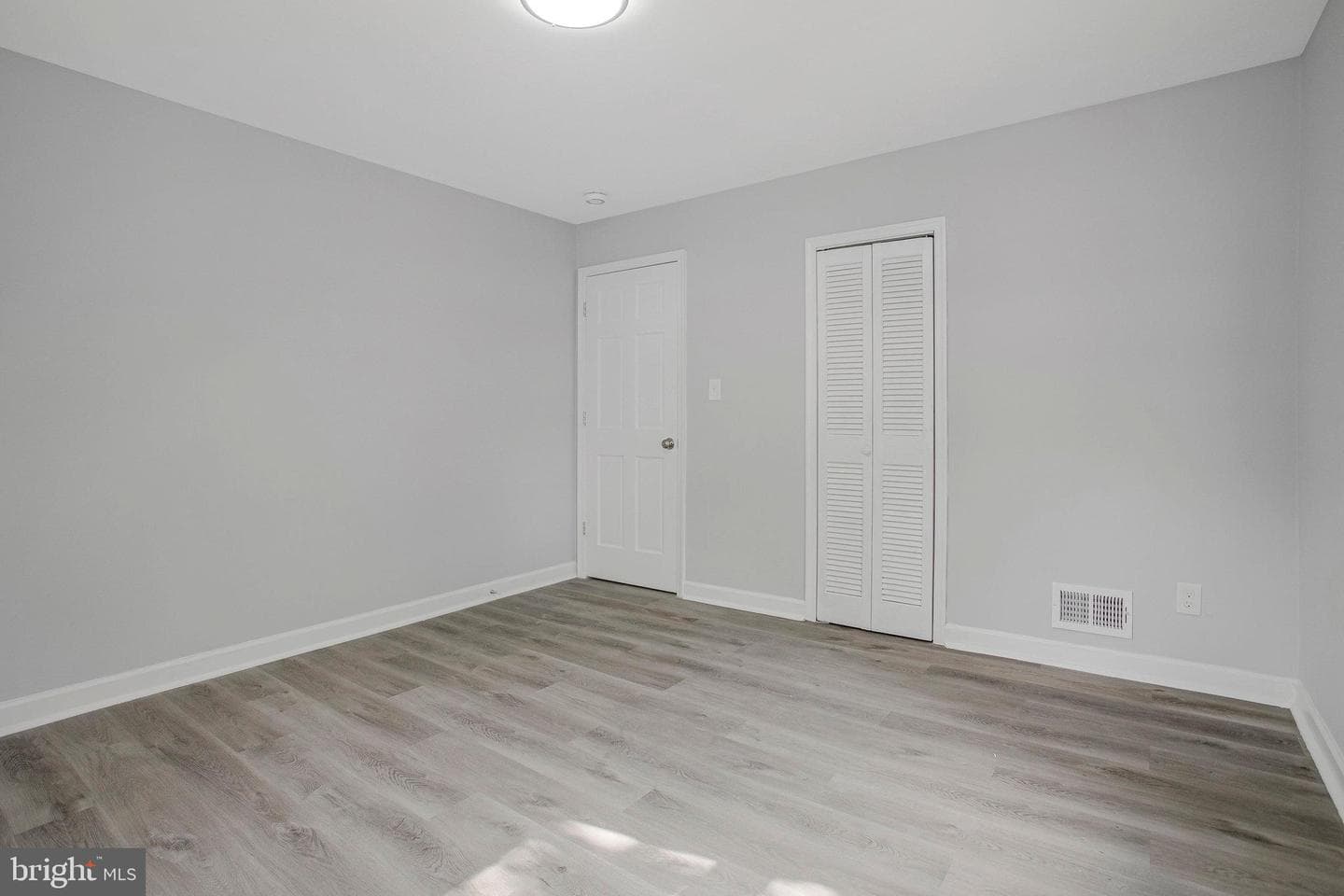 404 Nancy Avenue photo 19
