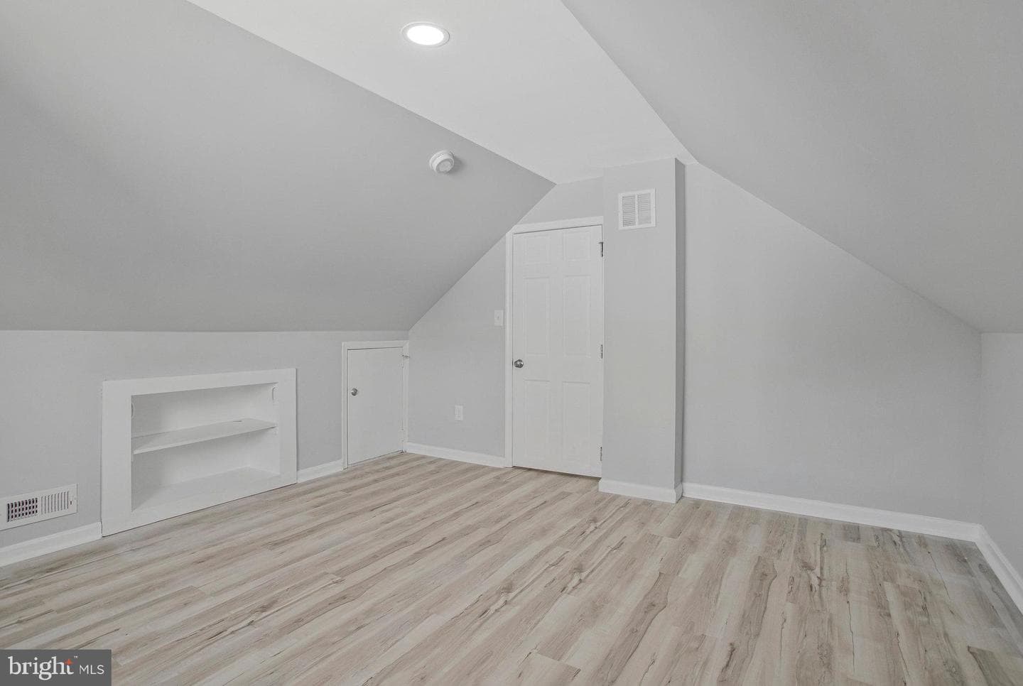 404 Nancy Avenue photo 24