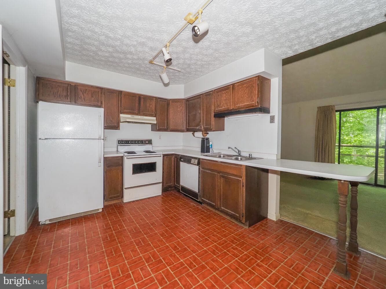 524 Ridge Road photo 6