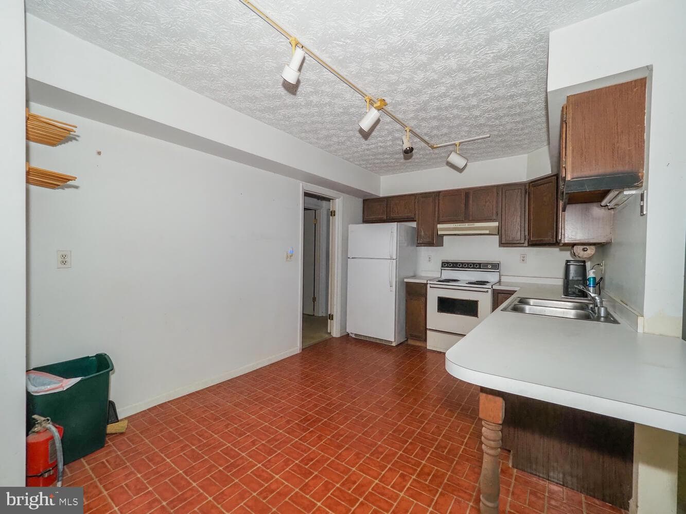 524 Ridge Road photo 7