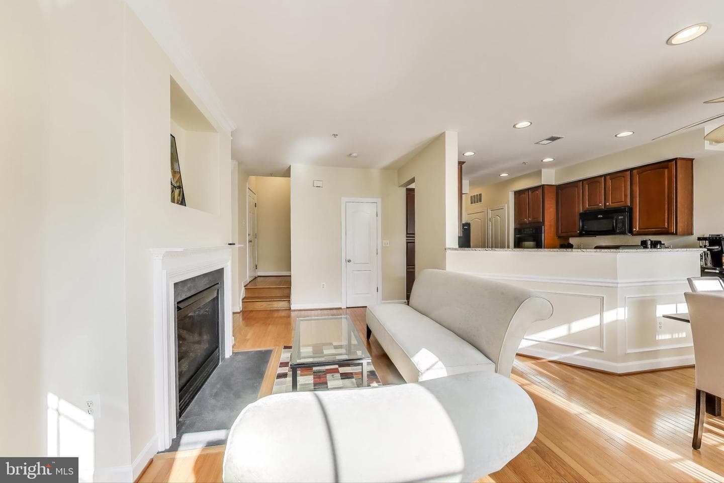 3428 Carriage Walk Court #14-B photo 5