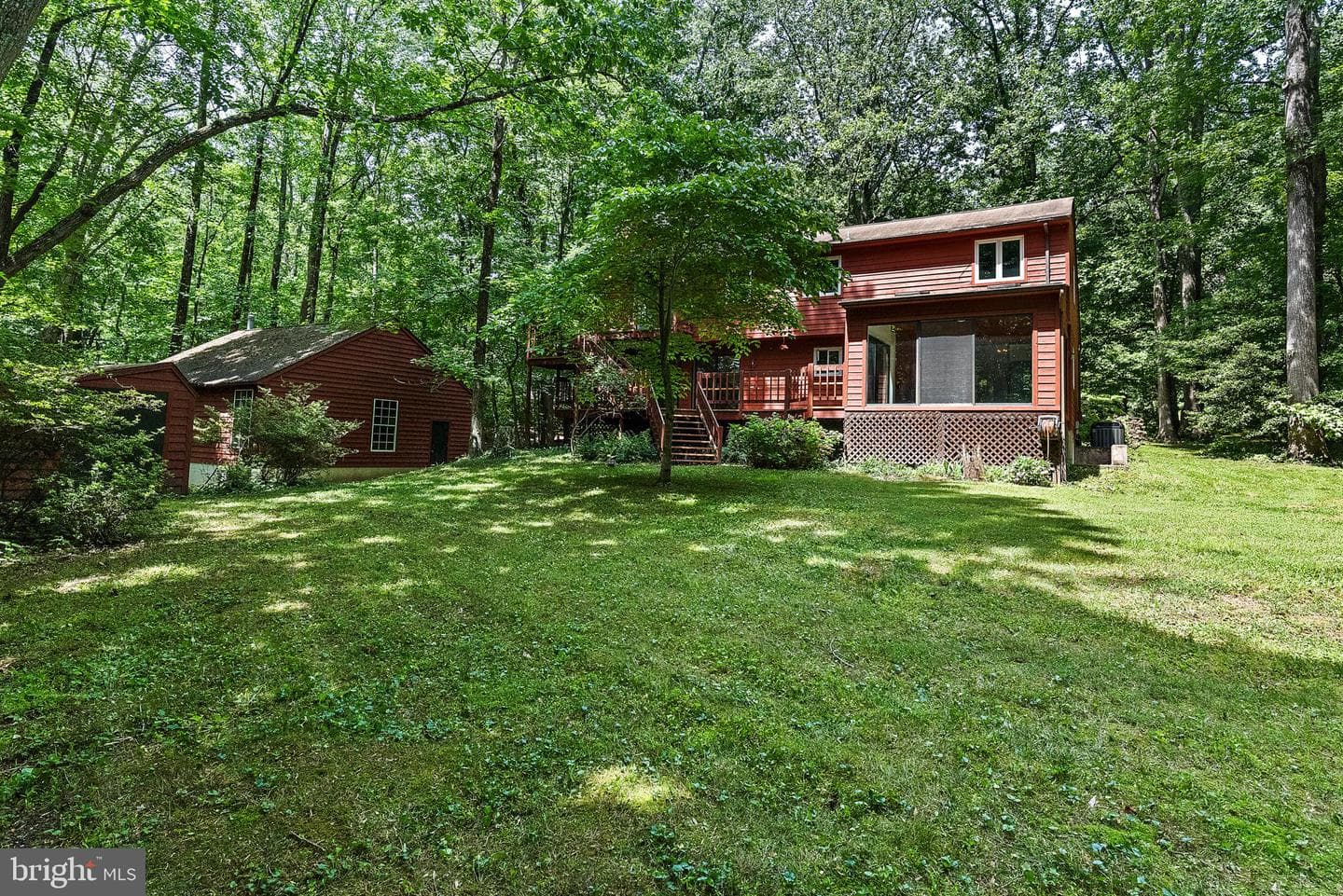 1131 Valentine Creek Drive photo 2