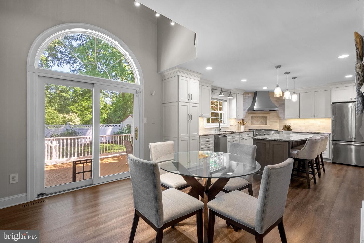410 Metropolitan Boulevard photo 16