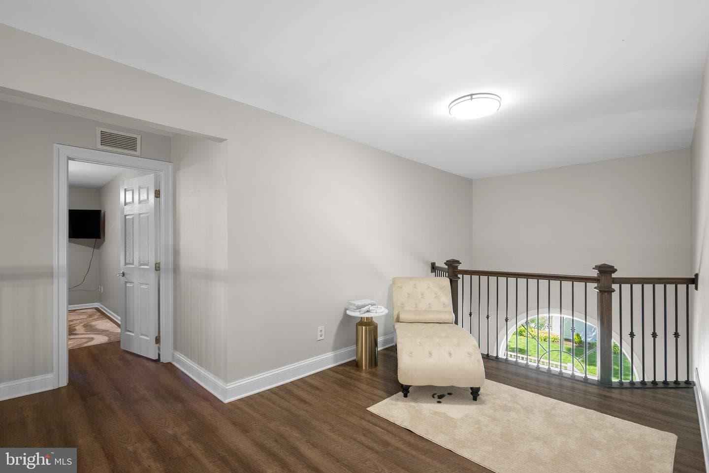 410 Metropolitan Boulevard photo 23