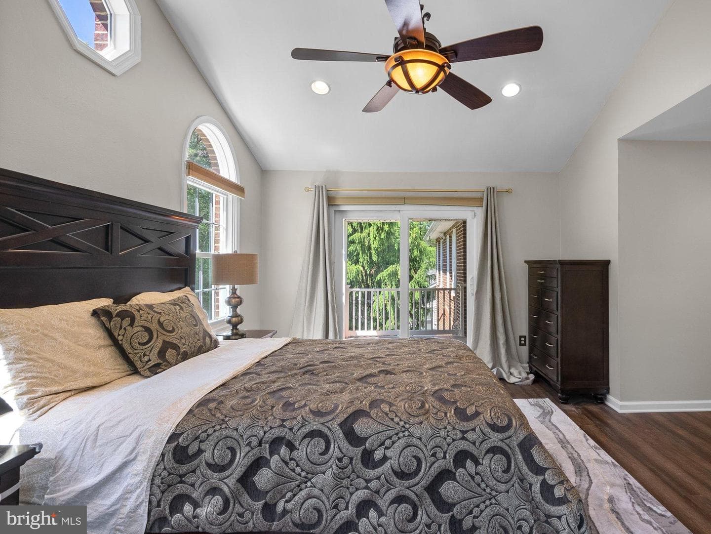 410 Metropolitan Boulevard photo 28