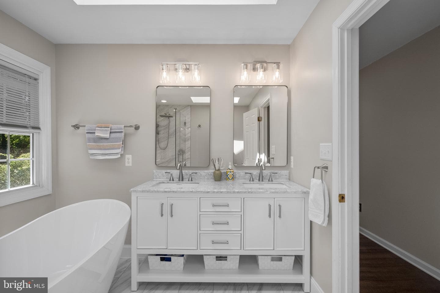 410 Metropolitan Boulevard photo 33