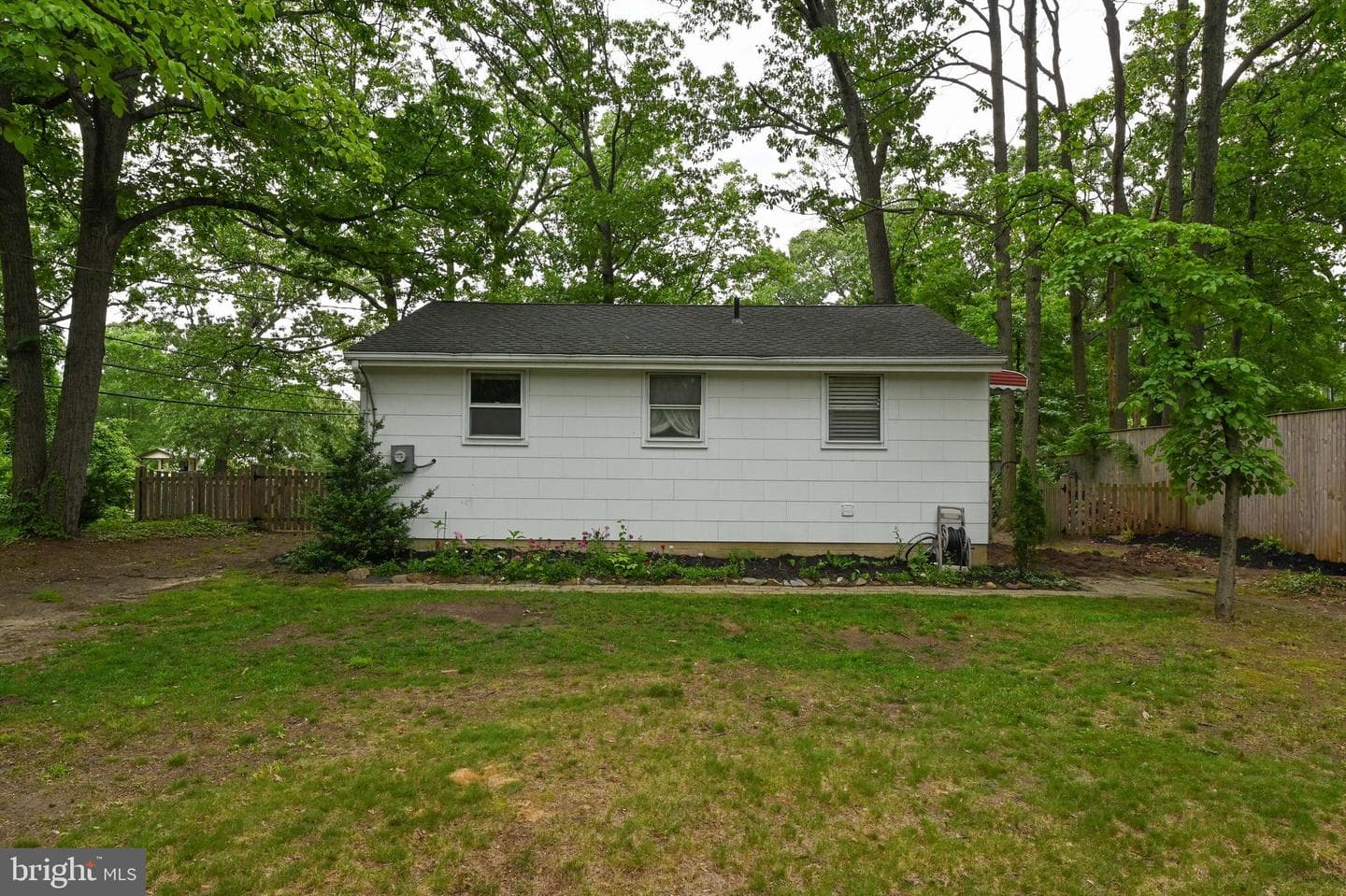 200 Southwood Road photo 25