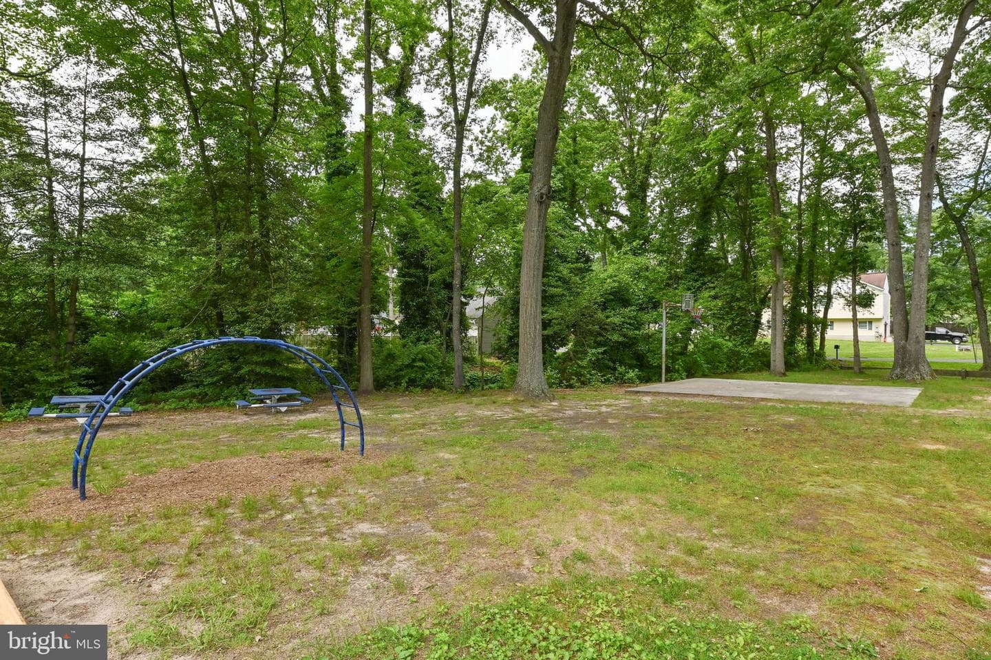 200 Southwood Road photo 34