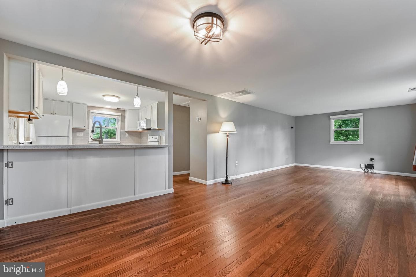 200 Southwood Road photo 7