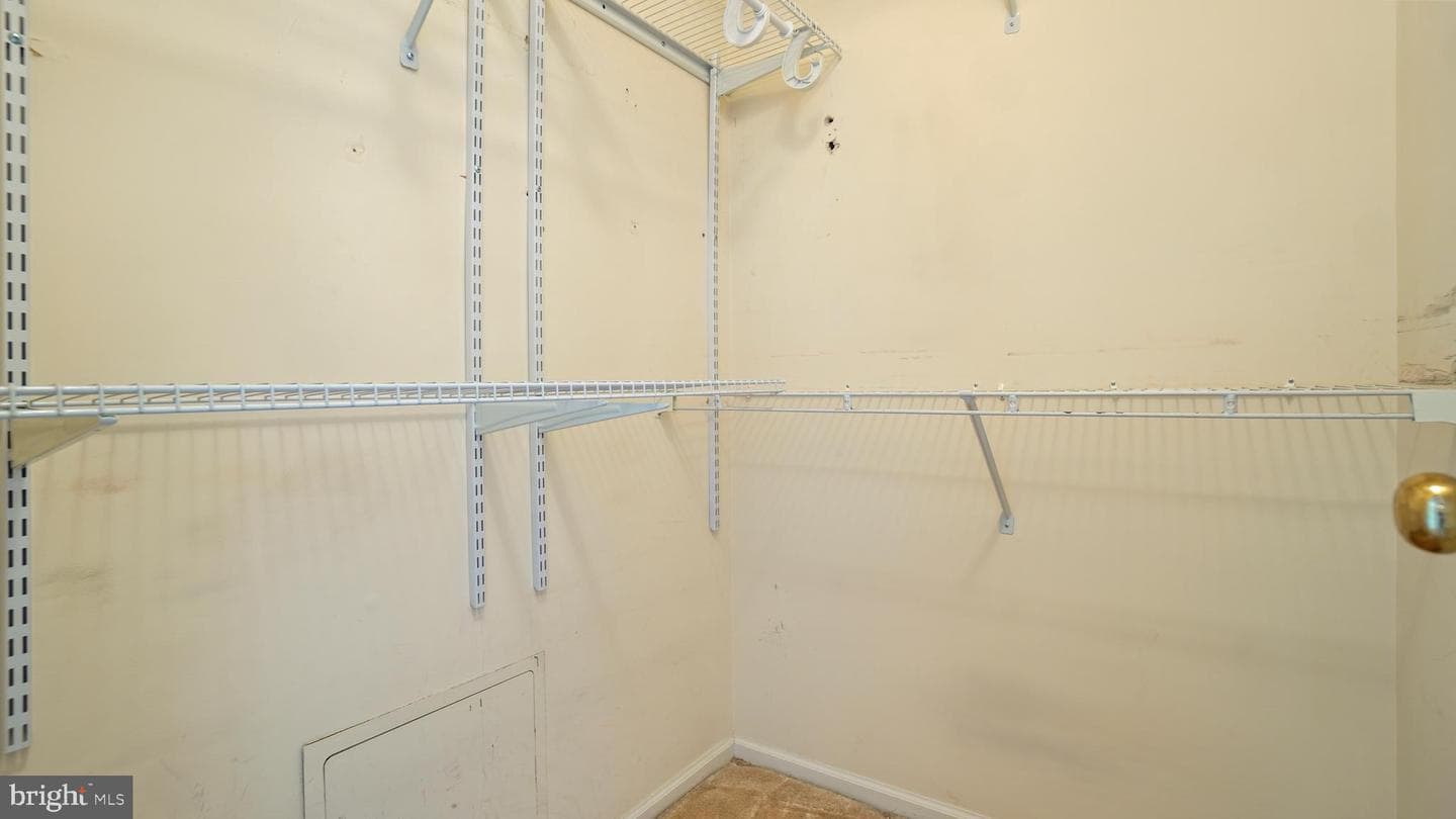 2710 Strongs Court photo 31