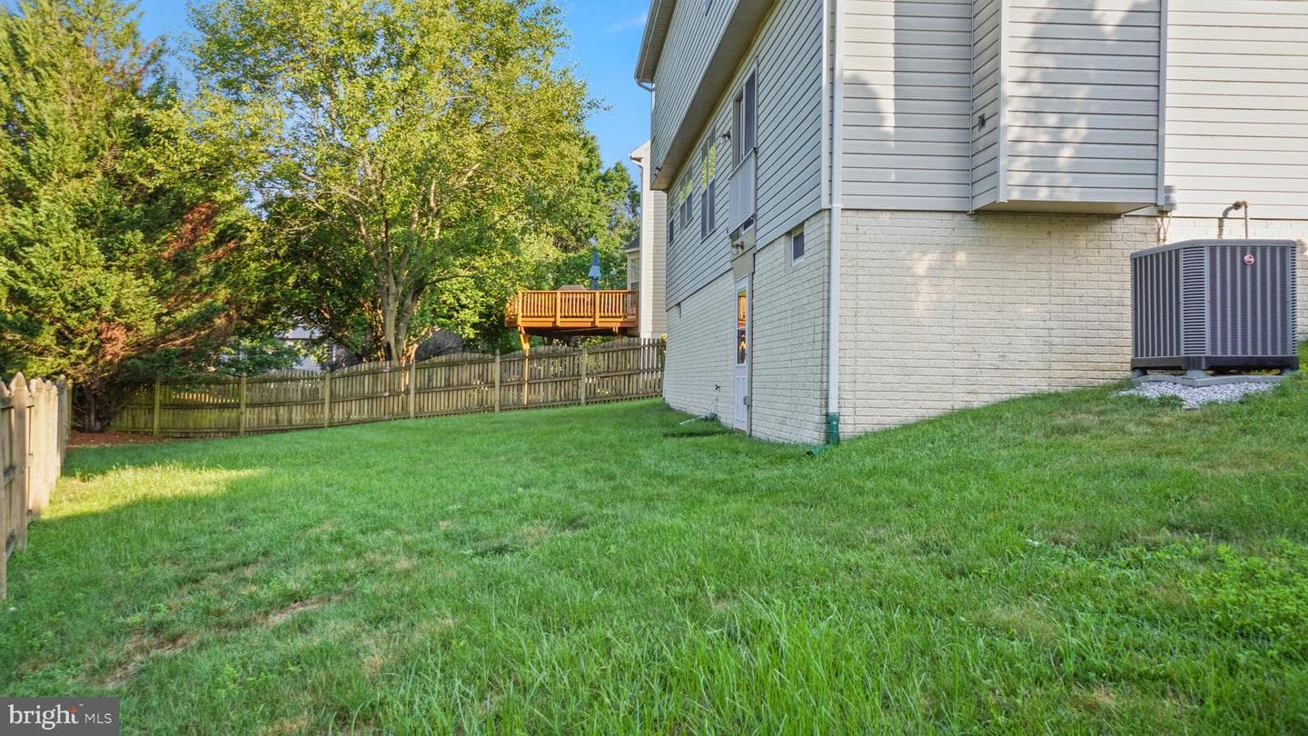 2710 Strongs Court photo 42