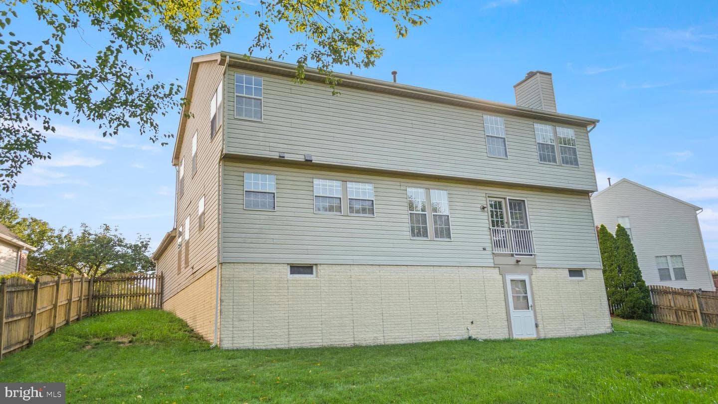 2710 Strongs Court photo 43