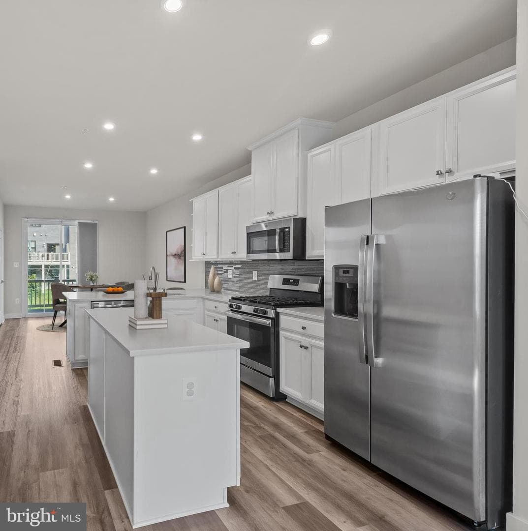 7743 Steatite Lane photo 2