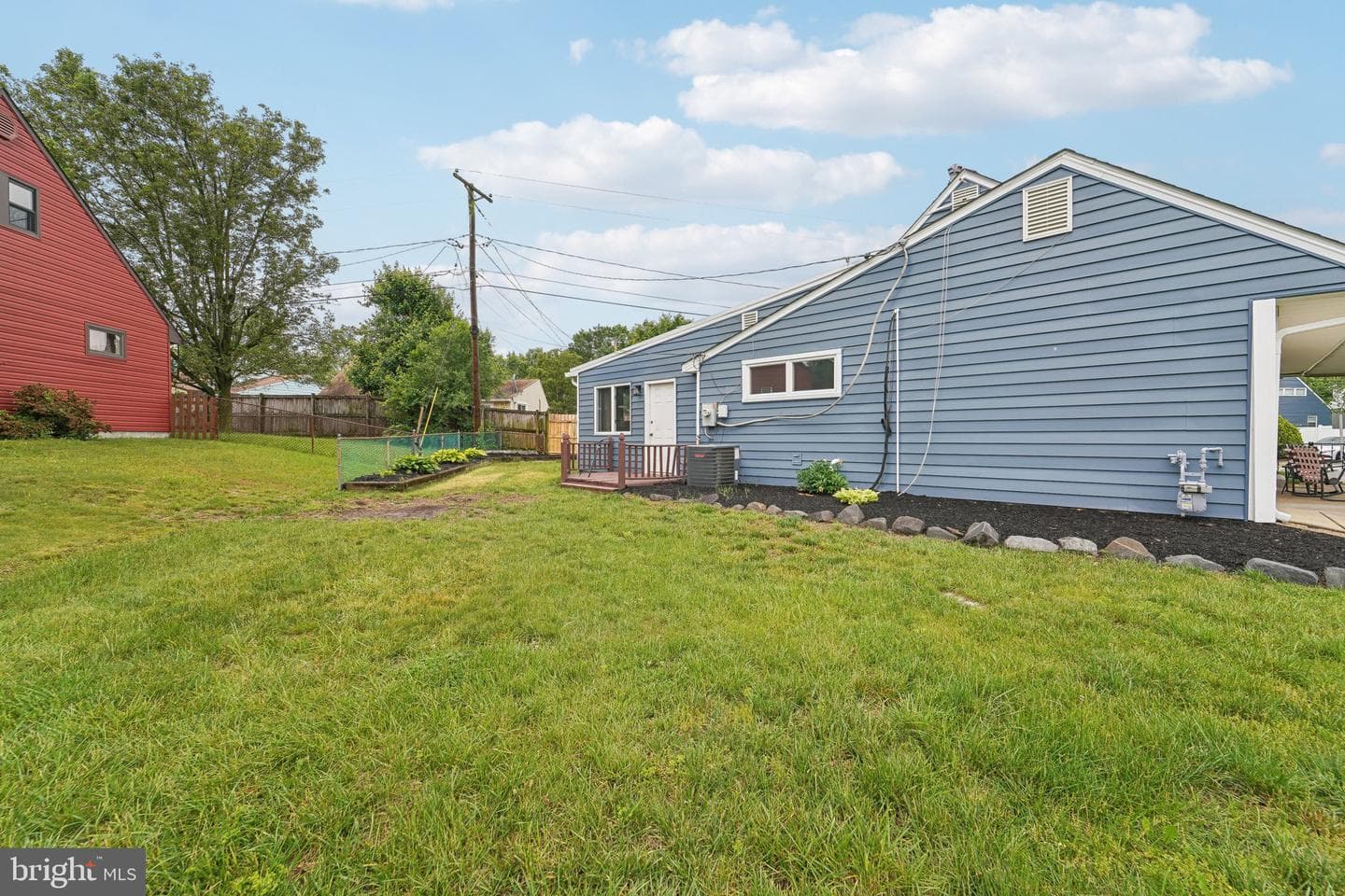 34 Thomas Road photo 28
