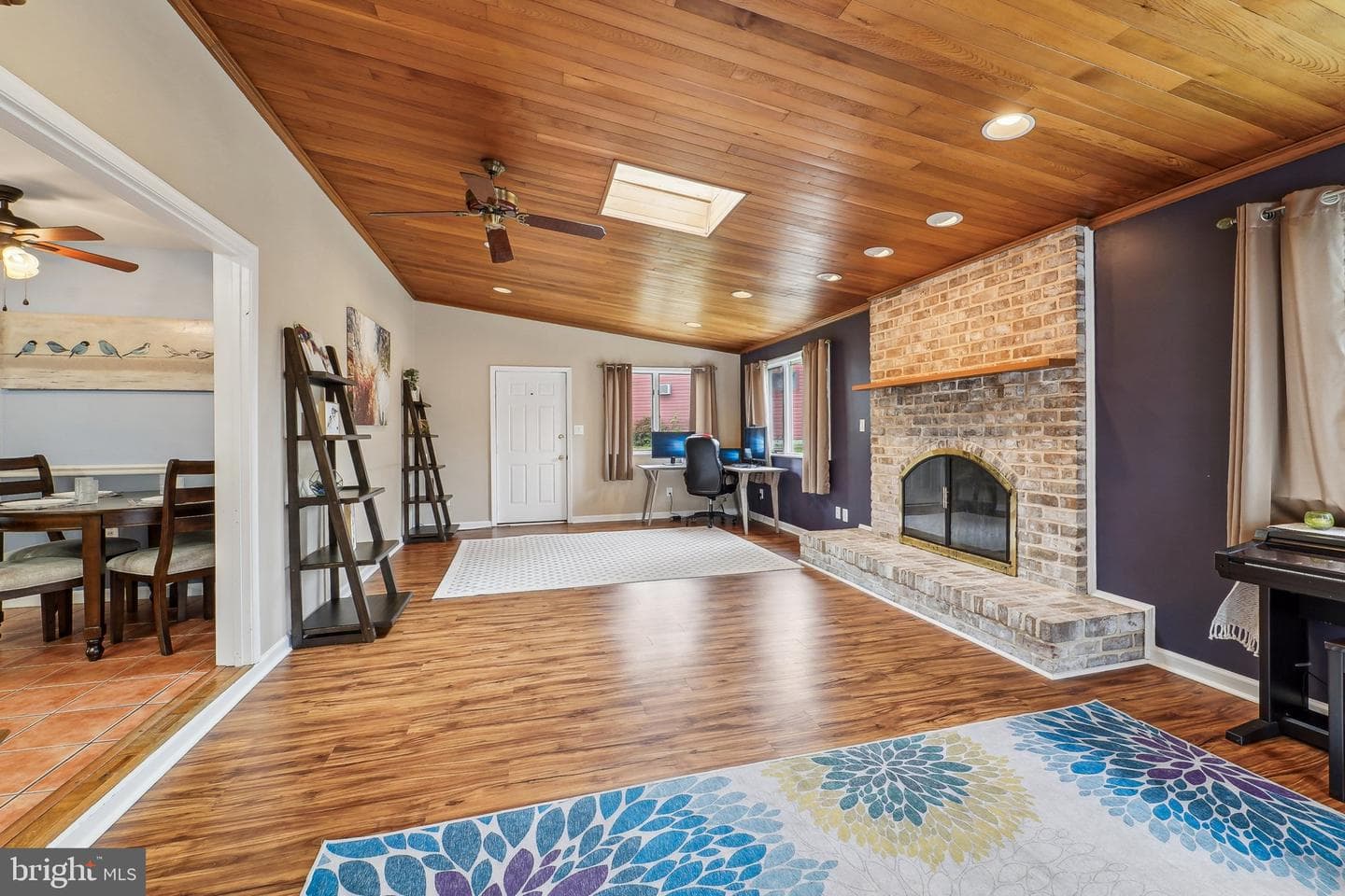 34 Thomas Road photo 6