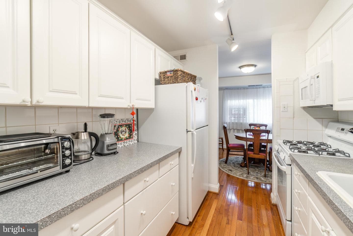217 Victor Parkway #217h photo 7