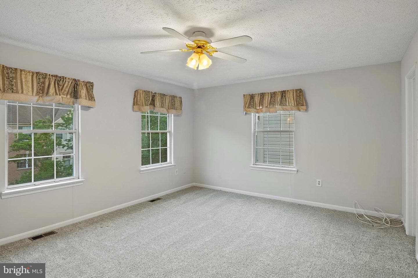 2510 Smoketree Lane photo 12