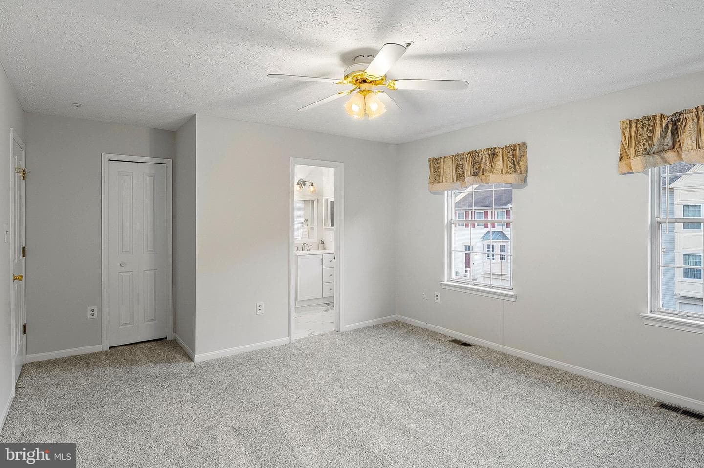 2510 Smoketree Lane photo 13