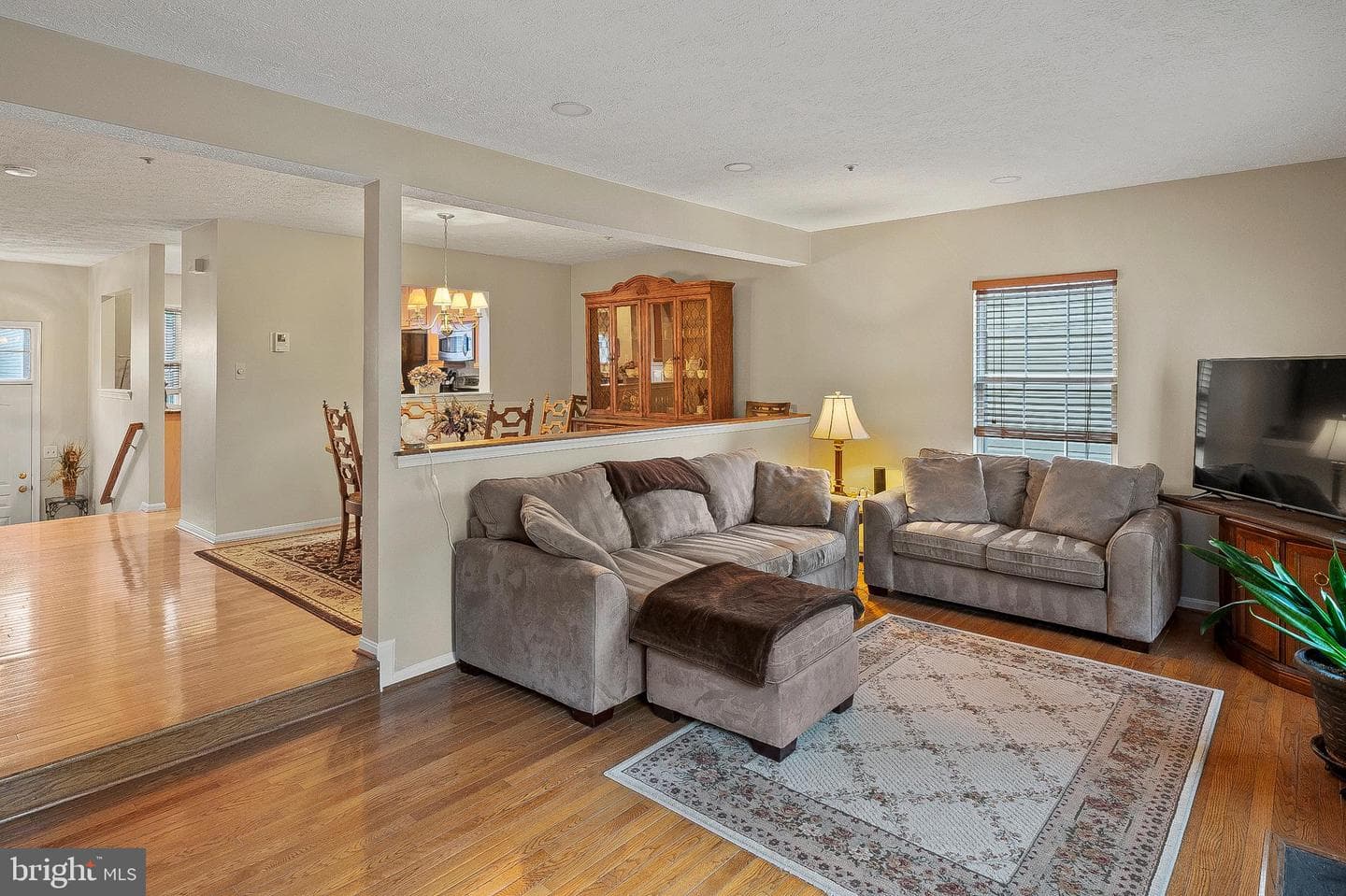 2510 Smoketree Lane photo 3
