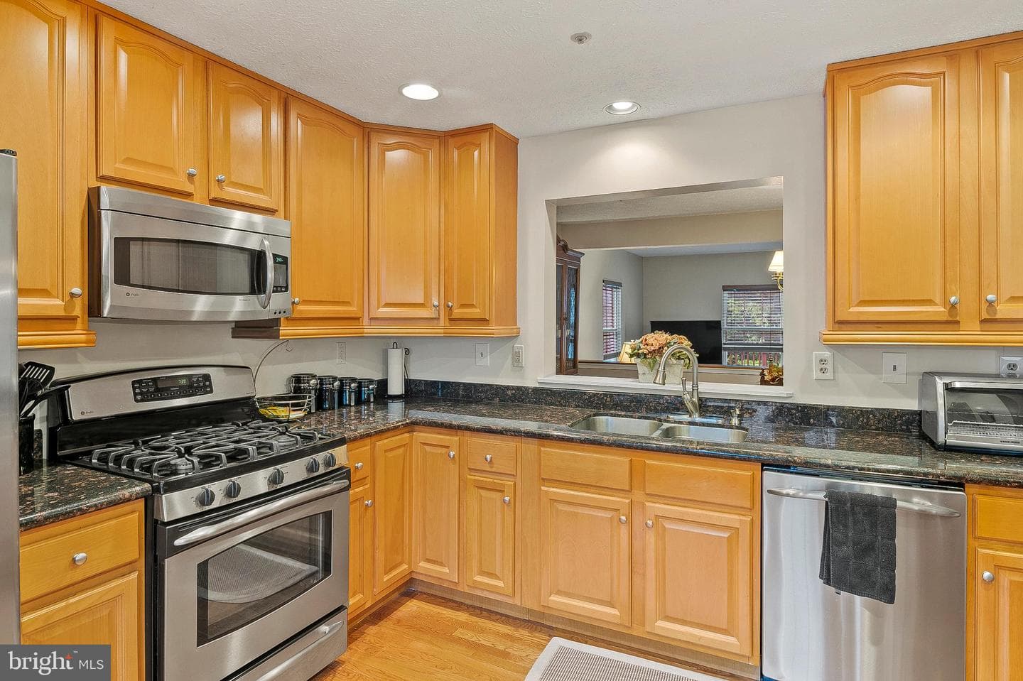 2510 Smoketree Lane photo 8