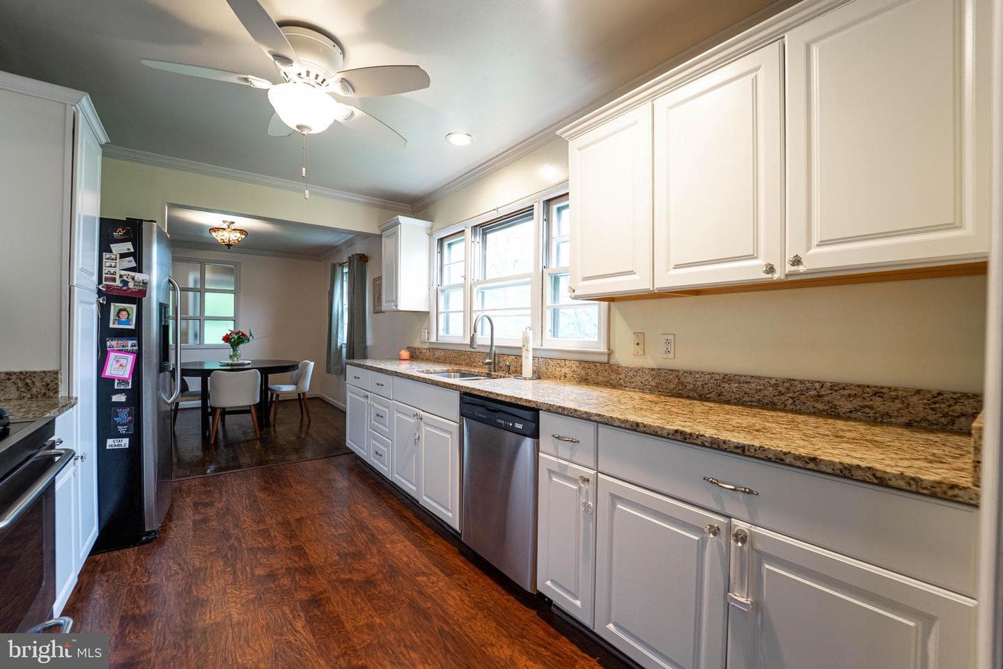 210 Coronet Drive photo 11