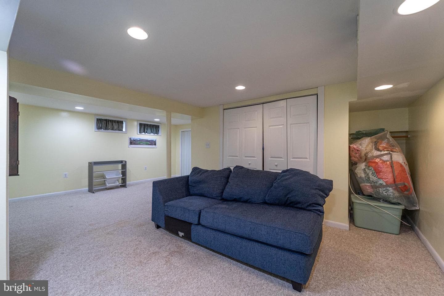 210 Coronet Drive photo 24