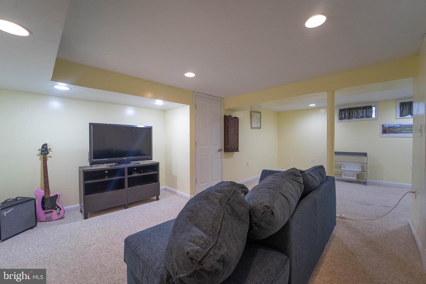 210 Coronet Drive photo 25
