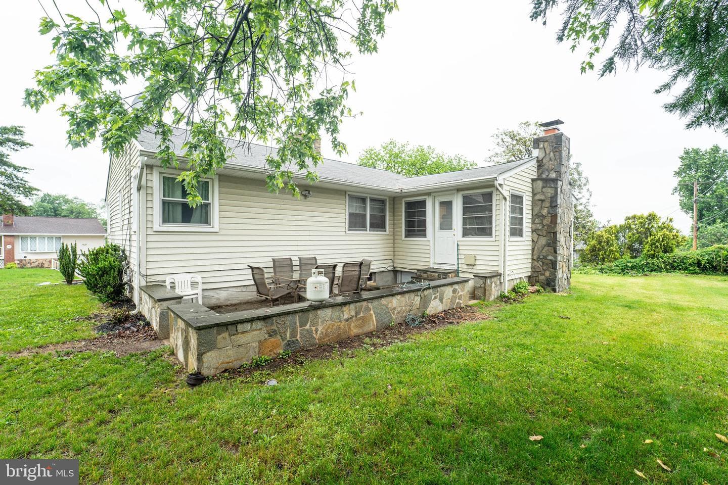210 Coronet Drive photo 30