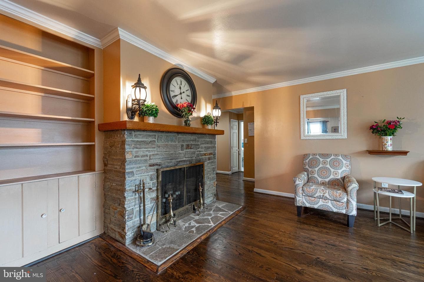 210 Coronet Drive photo 8