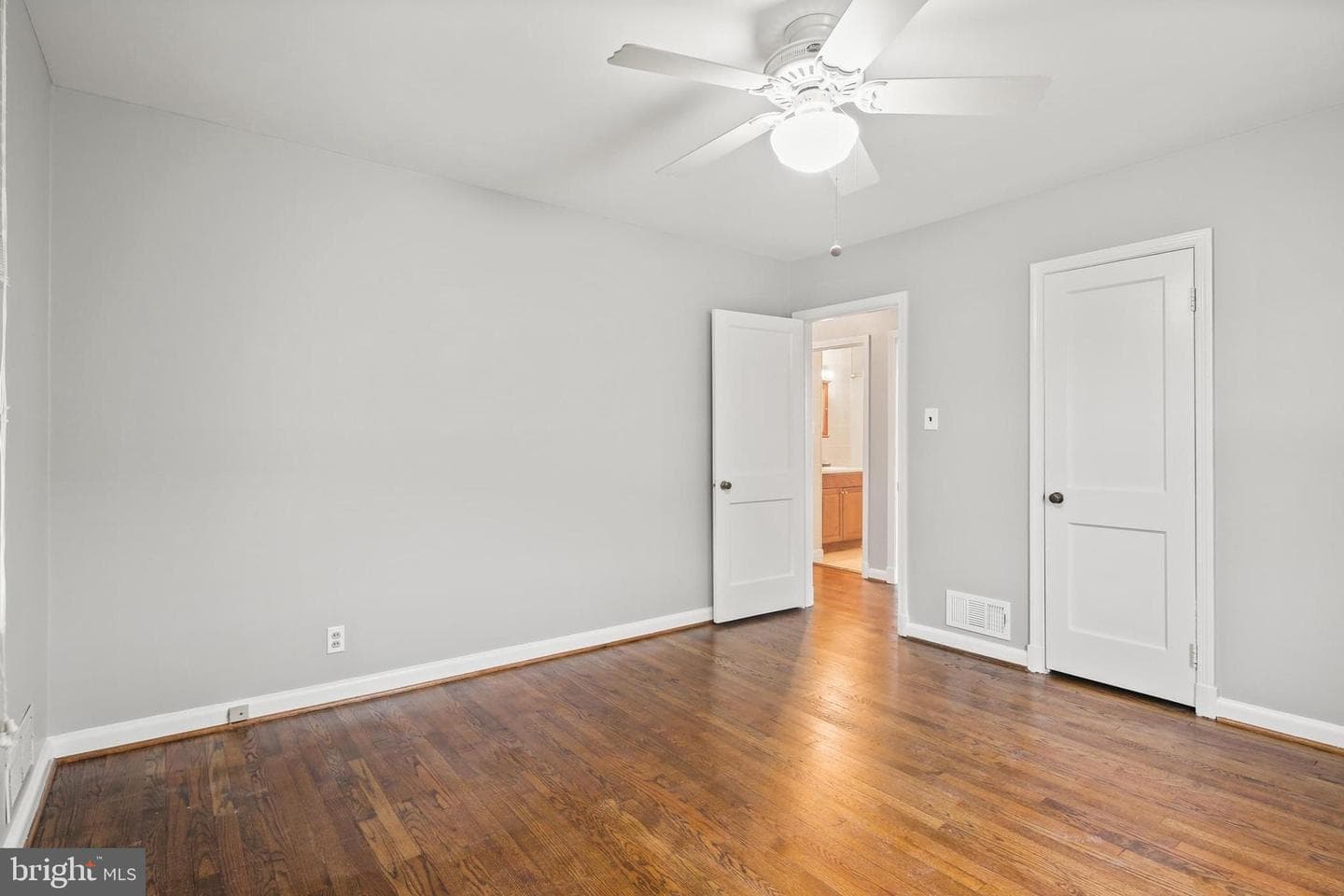 306 Linda Avenue photo 12