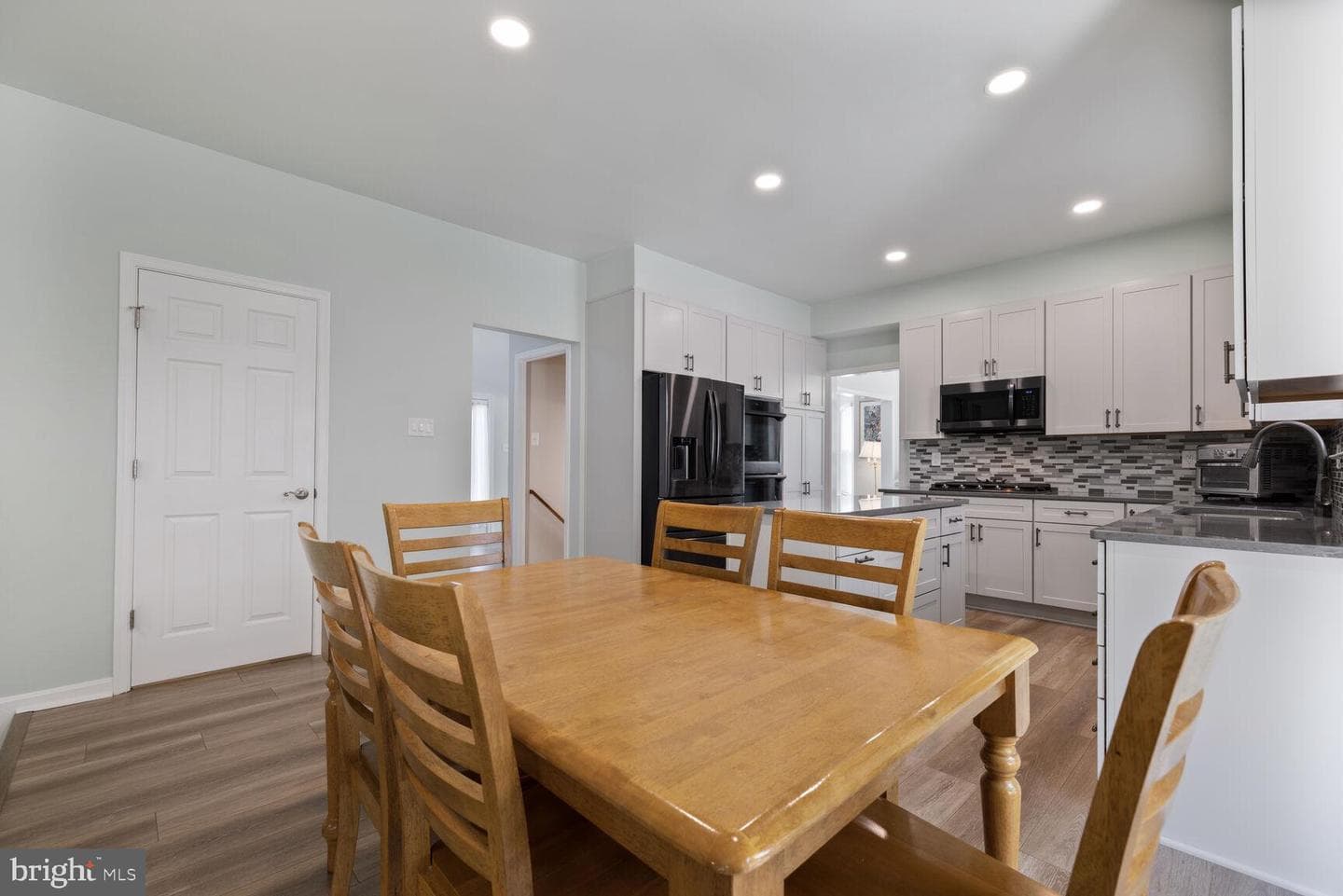 1839 Disney Estates Circle photo 15