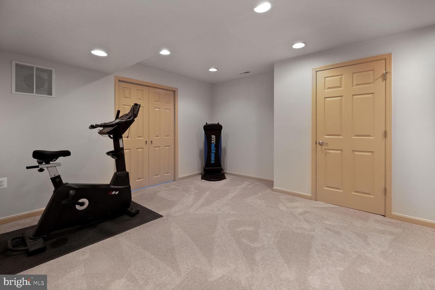 1839 Disney Estates Circle photo 36