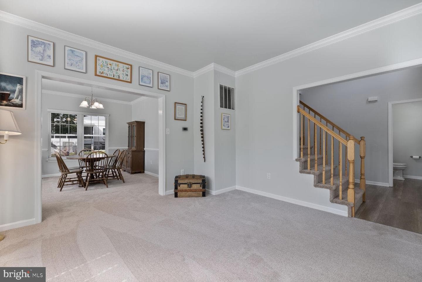 1839 Disney Estates Circle photo 6