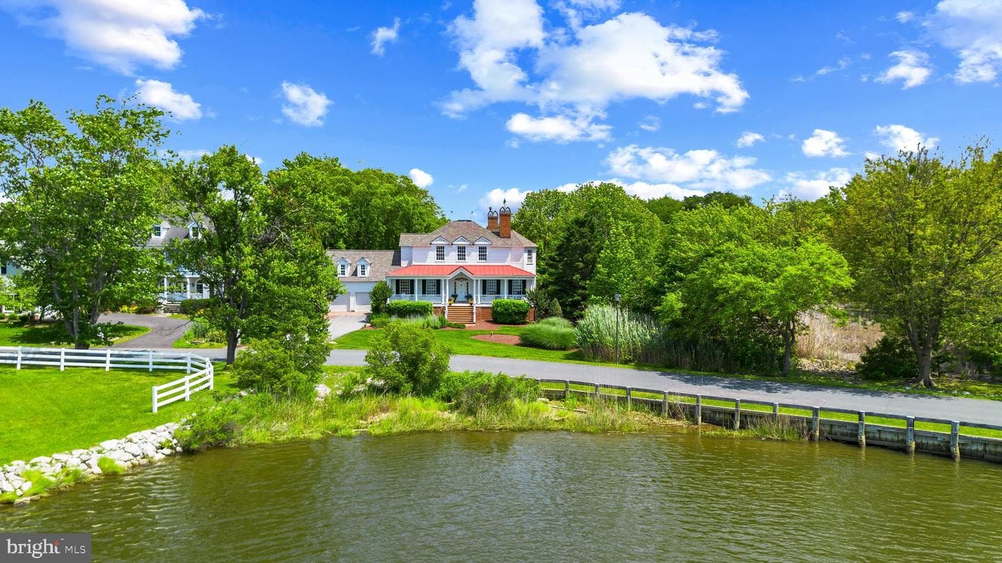 1241 Cherry Tree Lane