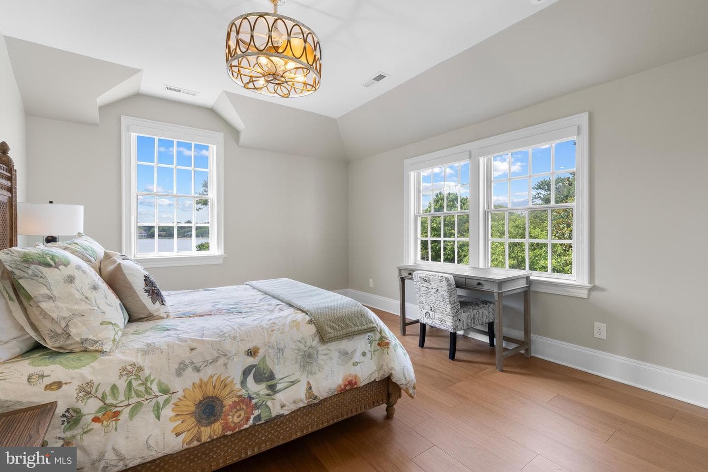 1241 Cherry Tree Lane photo 30