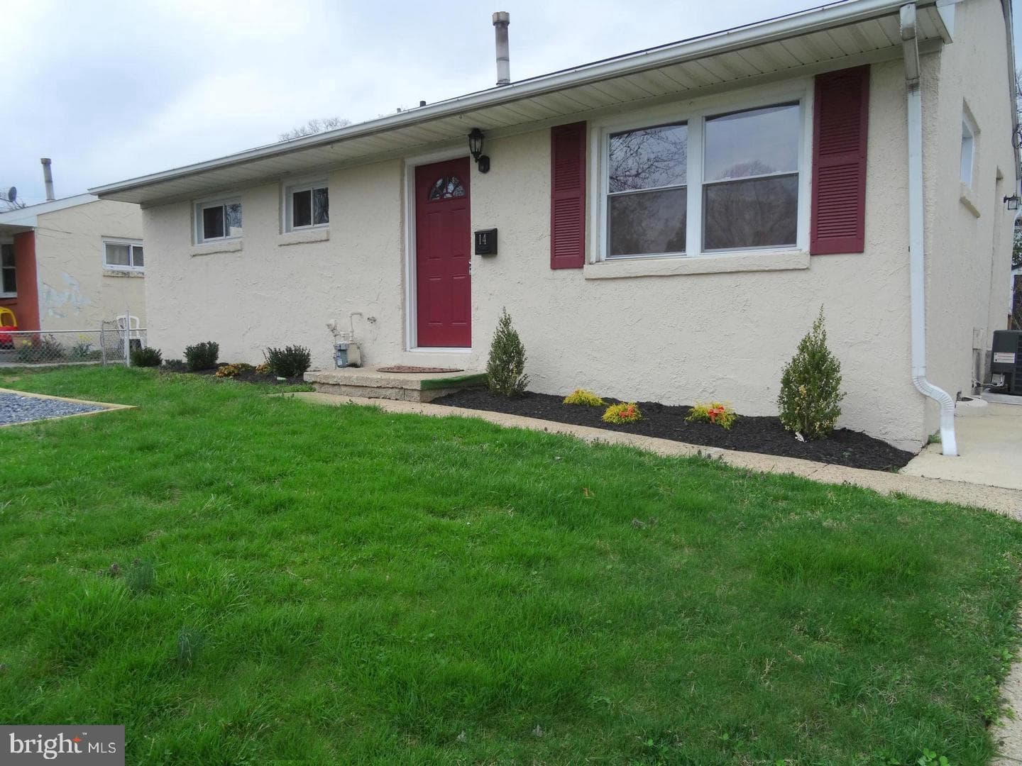 14 Cedar Hill Road photo 2