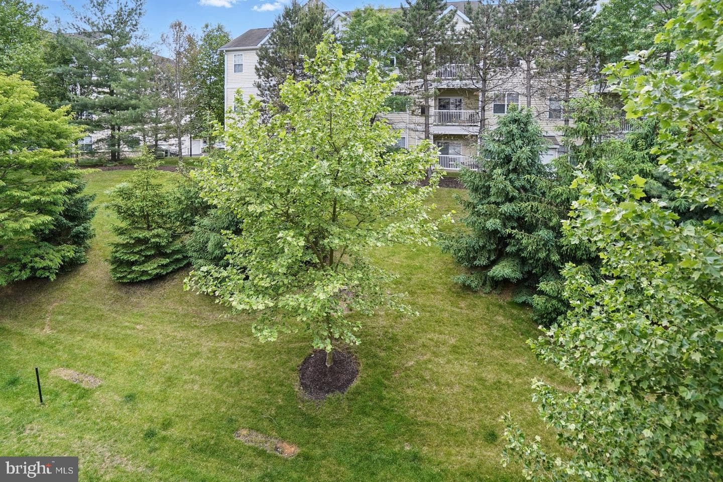 1009 Samantha Lane #302 photo 34