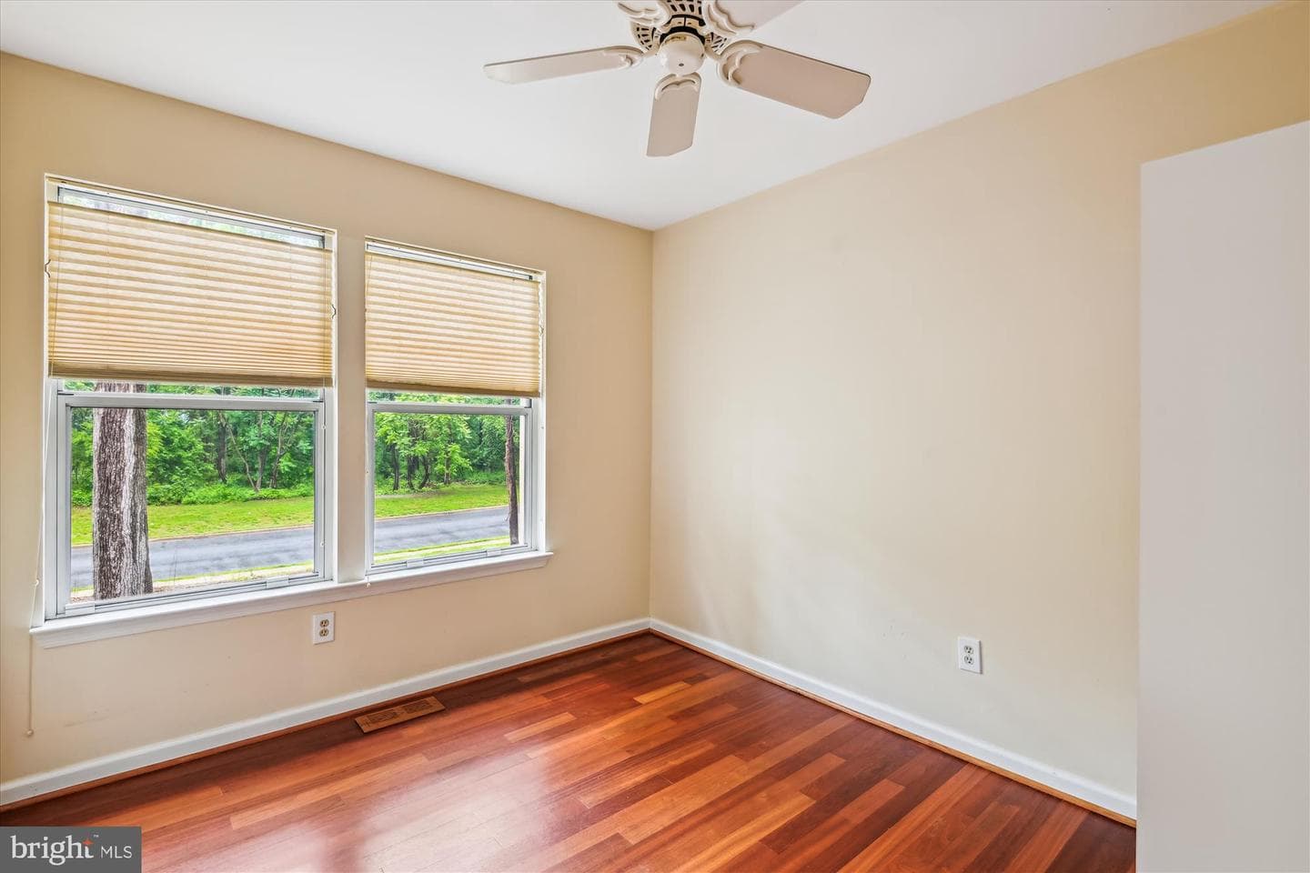 8 Ashford Court photo 16
