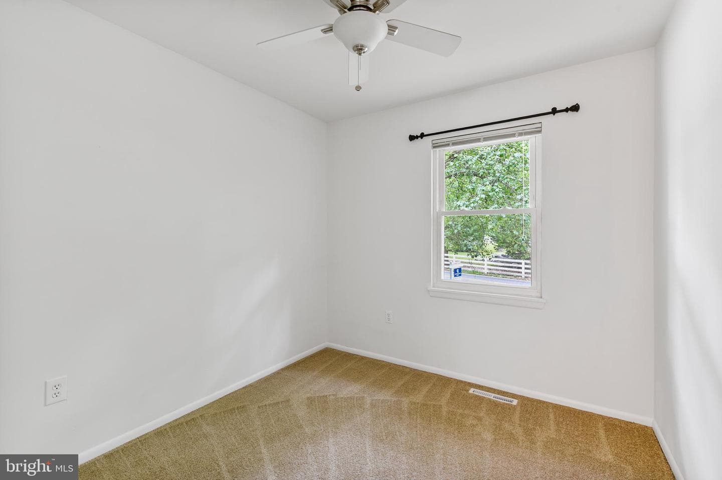 1013 Plum Creek Drive photo 23