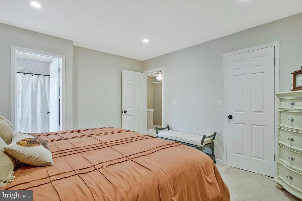 17 Edgewood Green Court photo 17