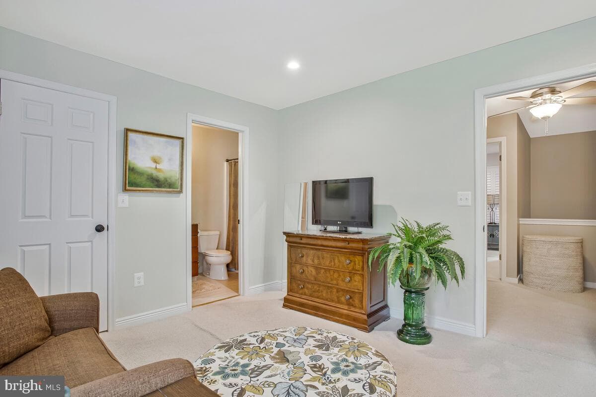 17 Edgewood Green Court photo 21