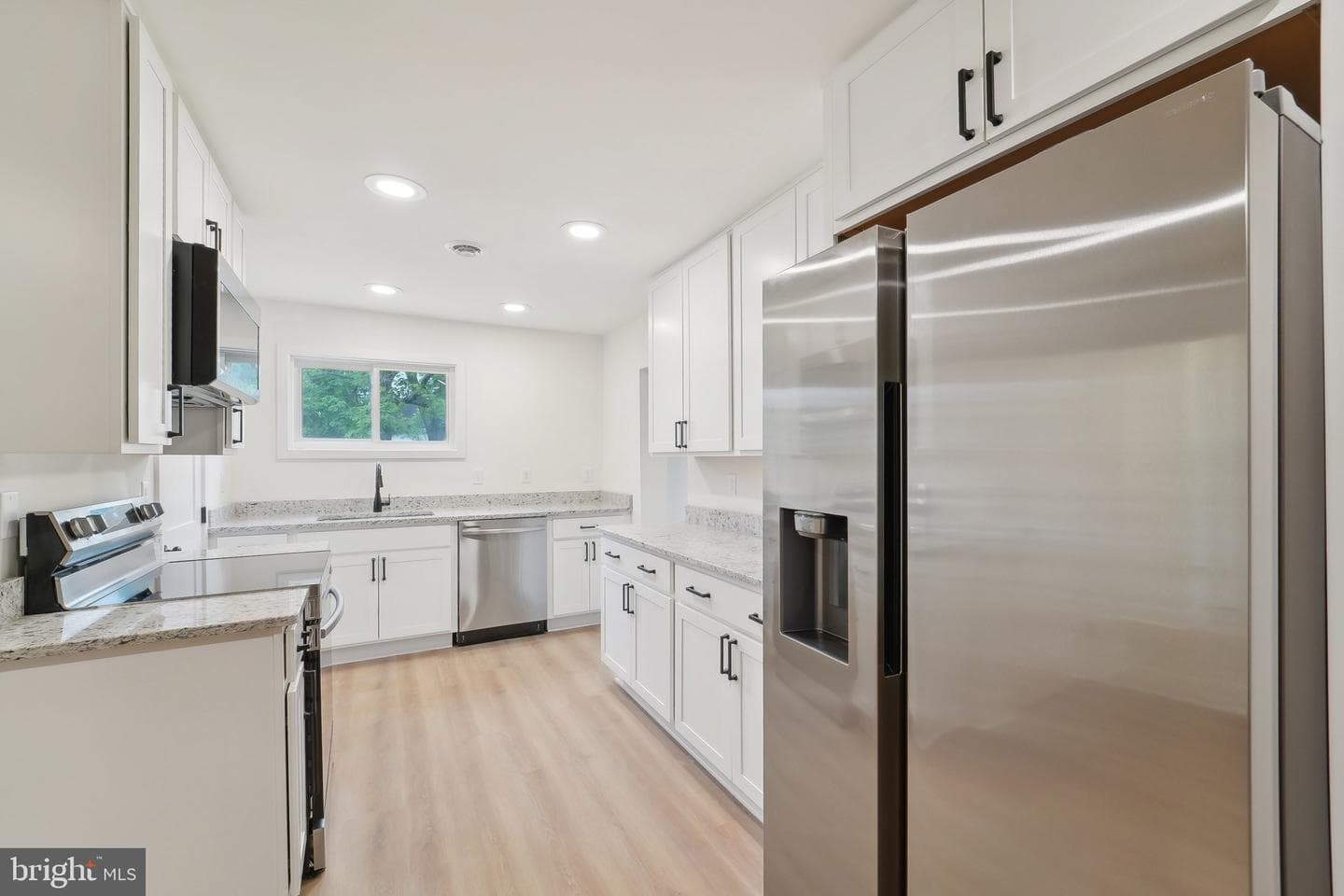 818 Dale Road photo 10