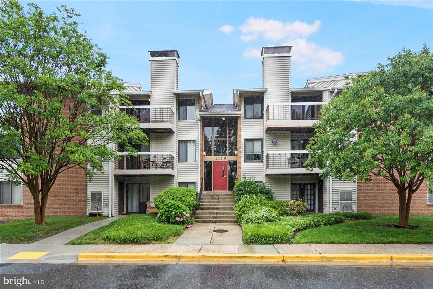 1110 Castle Harbour Way #3a photo 2