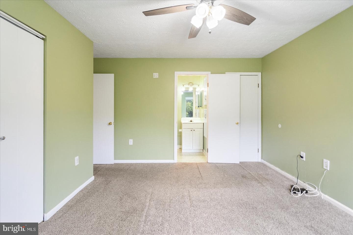 1110 Castle Harbour Way #3a photo 25