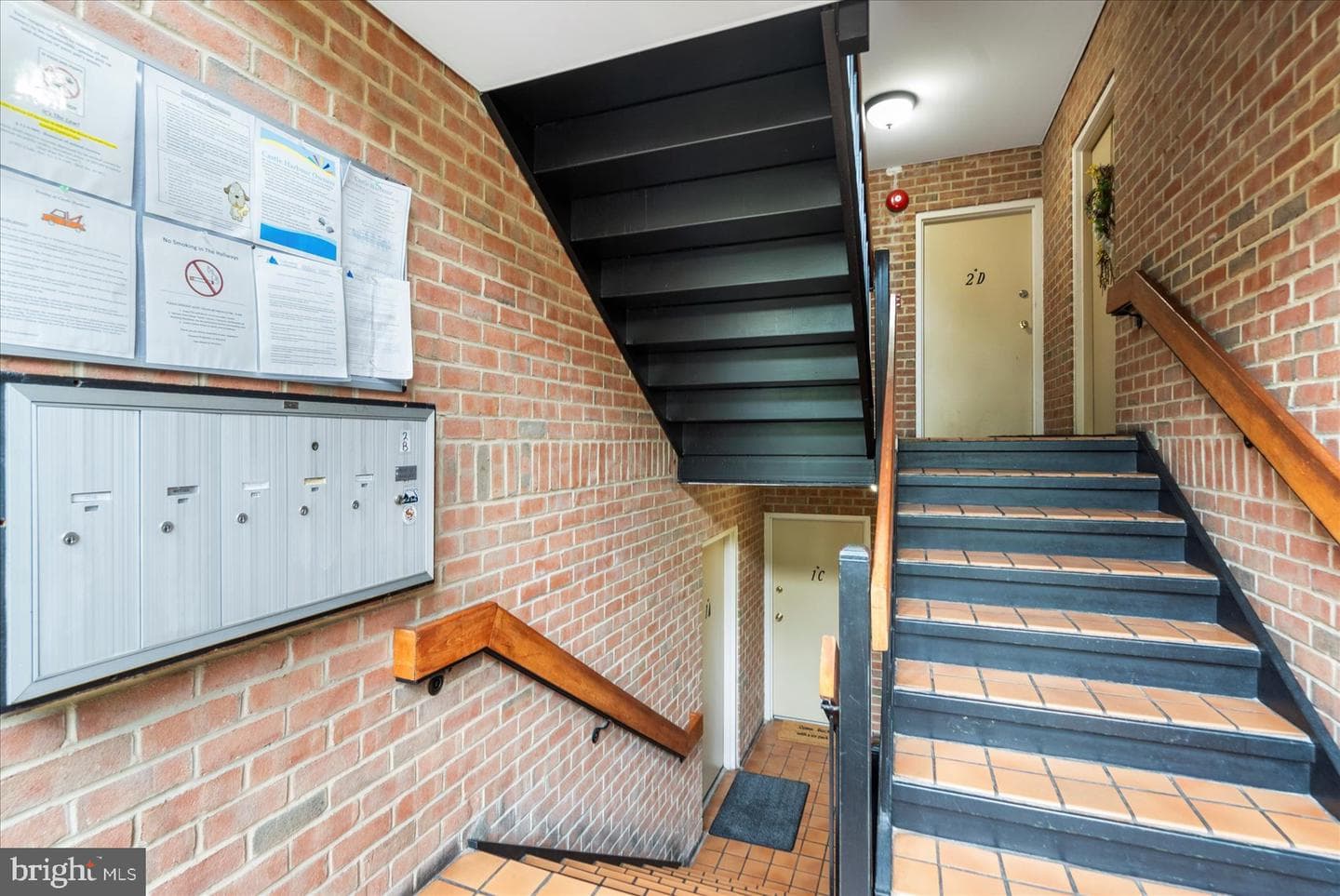 1110 Castle Harbour Way #3a photo 3