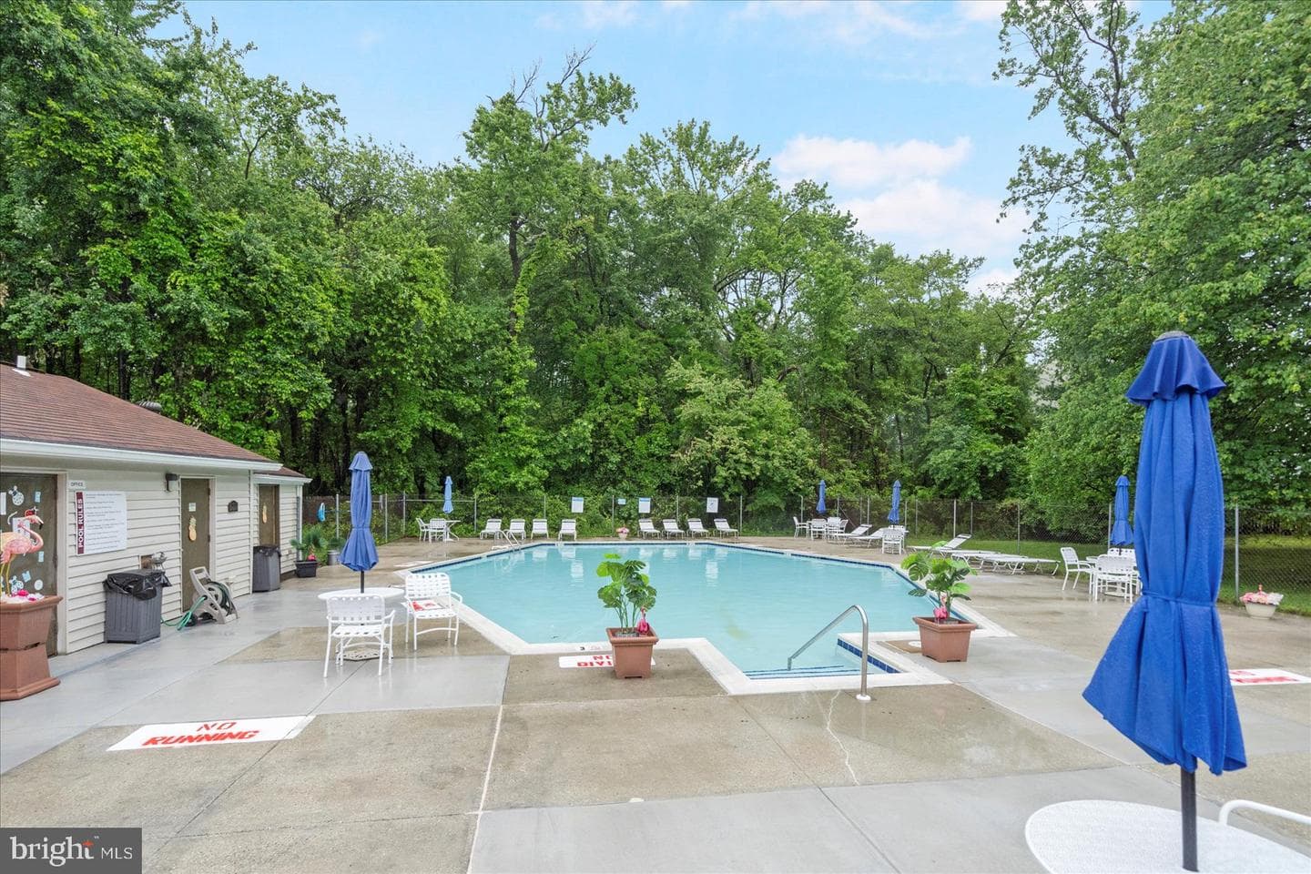 1110 Castle Harbour Way #3a photo 32