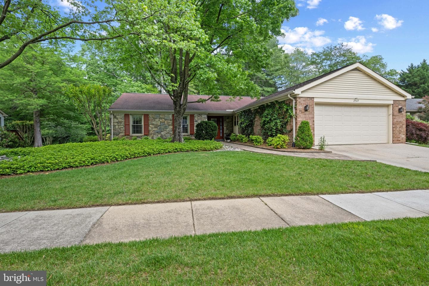 2569 Golfers Ridge Road photo 2